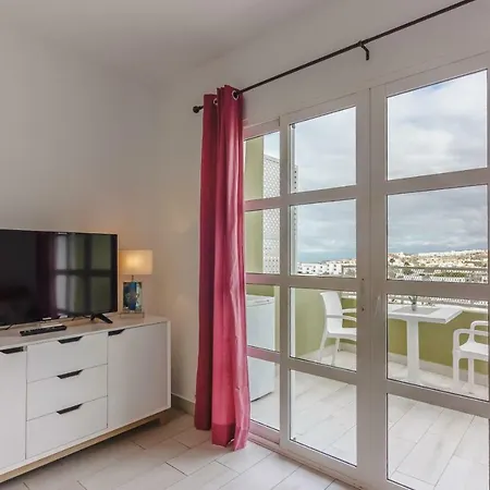 Orlandotop Floor Seaview Fast Wi-fi 2 Min Beach Pool شقة