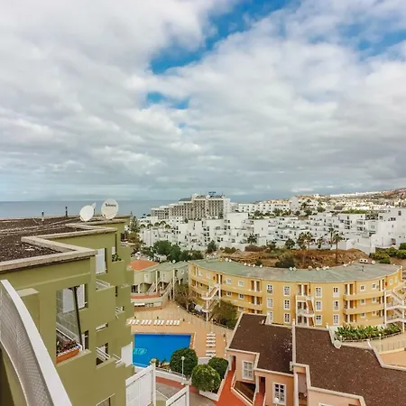 Orlandotop Floor Seaview Fast Wi-fi 2 Min Beach Pool شقة أذيخي